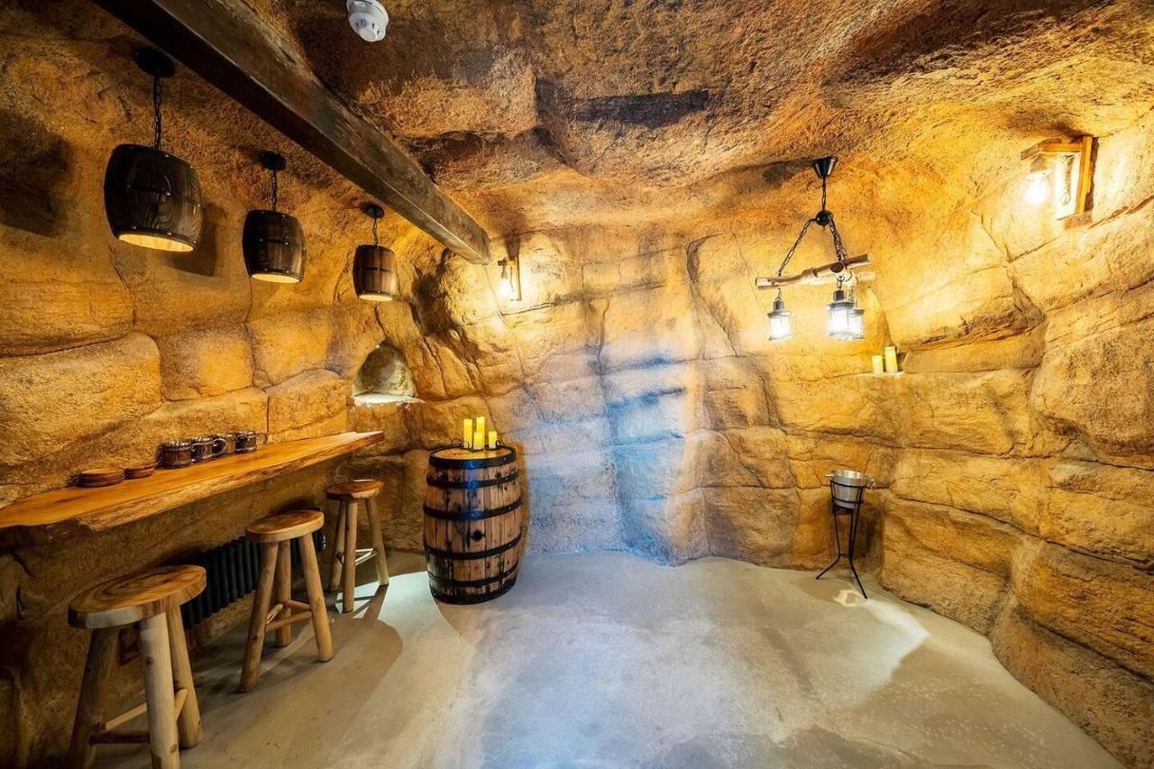 Clwyd Gate Manor Pool Sauna Hottub Cave Wales Ruthin Buitenkant foto