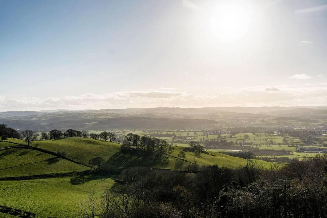 Clwyd Gate Manor Pool Sauna Hottub Cave Wales Ruthin Buitenkant foto